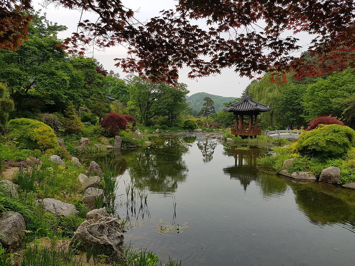 아침고요수목원