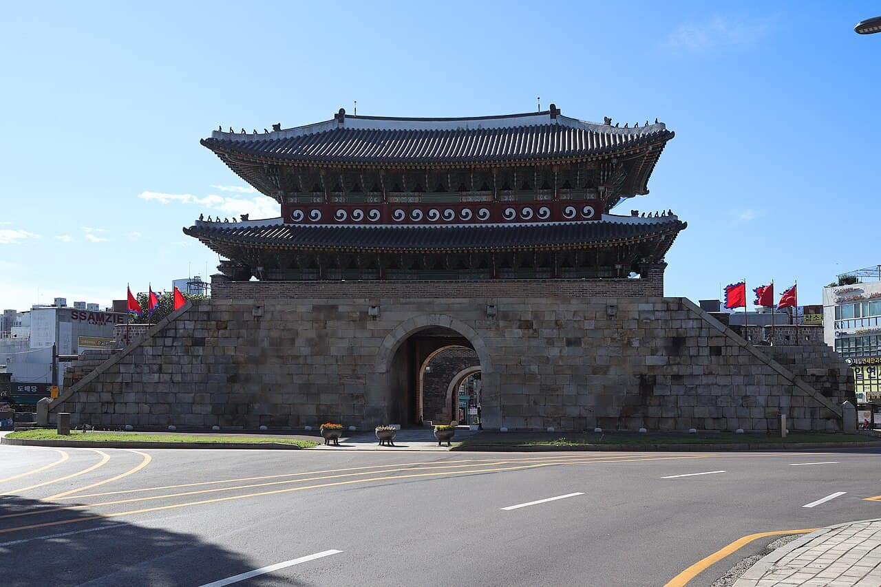 Paldalmun Gate